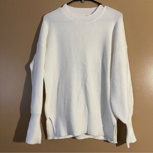 Beautiful White Ribbed Knit Sweater Size Small